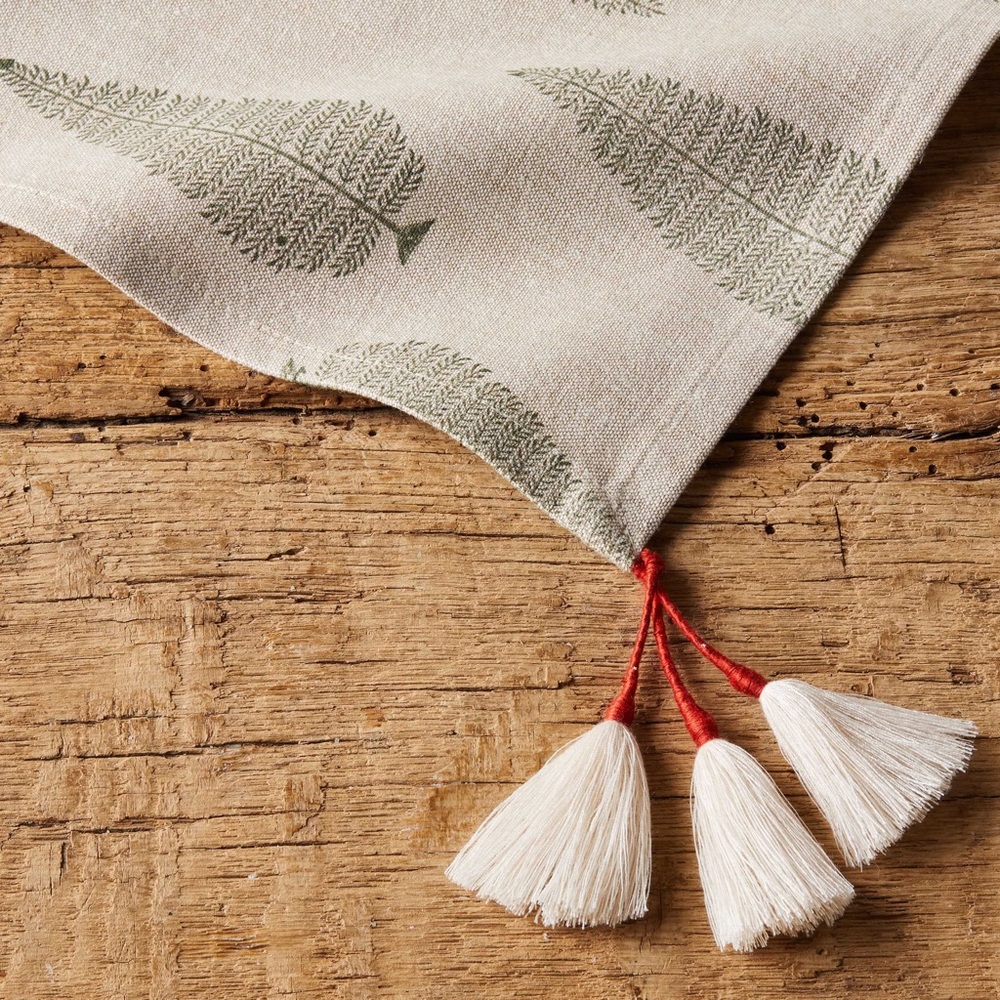 Arhaus Arbor Sage Dinner Napkins (Set of 4) NWT - Picture 3 of 5